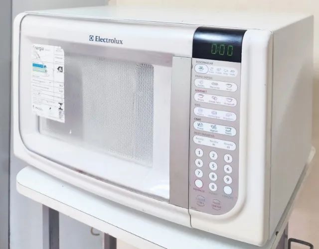 Micro-ondas Electrolux MEF41 de 31 litros 110v - Foto 2