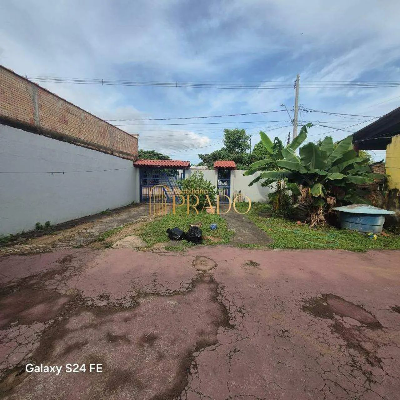 CASA Á VENDA PROXIMO AO ARASUPER DA JORGE TEXEIRA