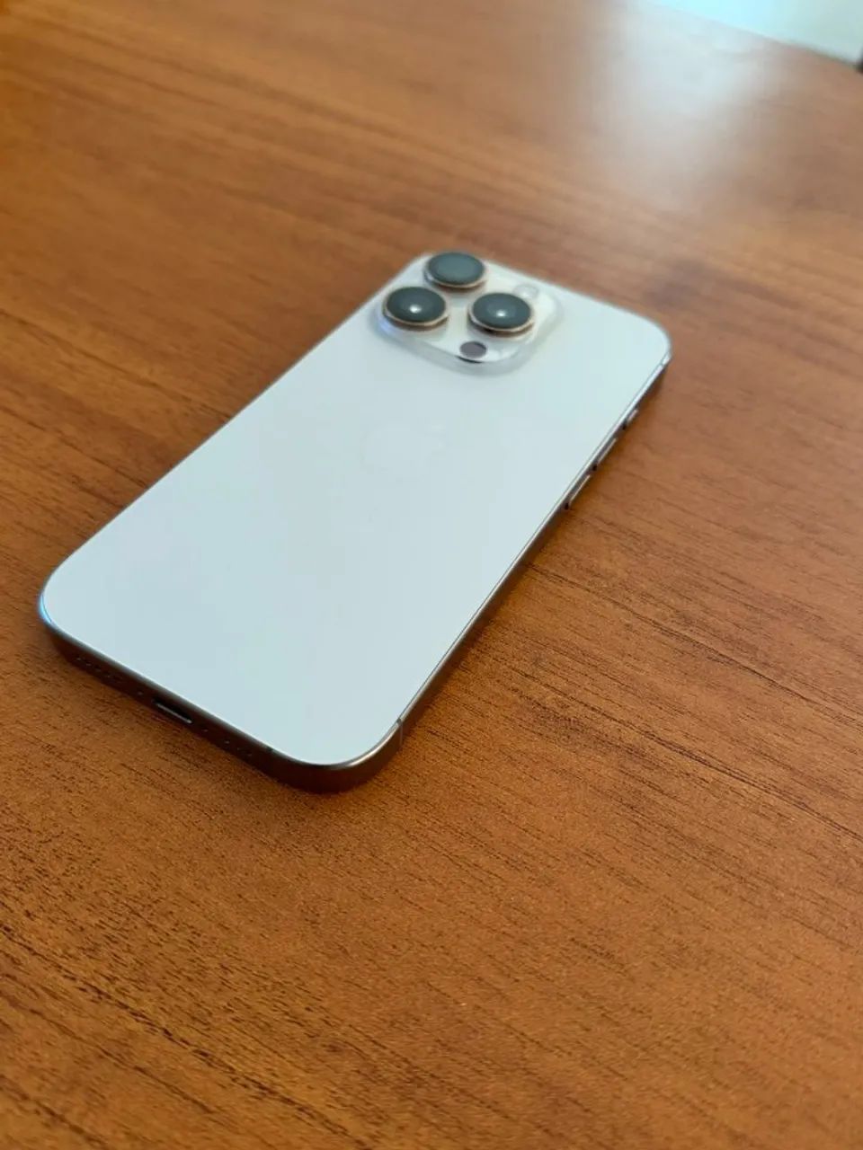 iPhone 16 Pro 256GB Dourado - 89% Bateria - Seminovo - Foto 2