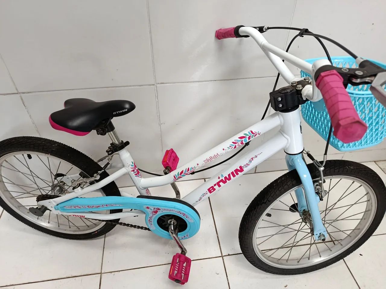 Bicicleta aro 20 b,twin praticamente nova  - Foto 3