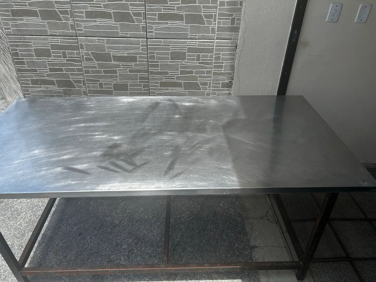 Mesa com tampo de INOX - Foto 4