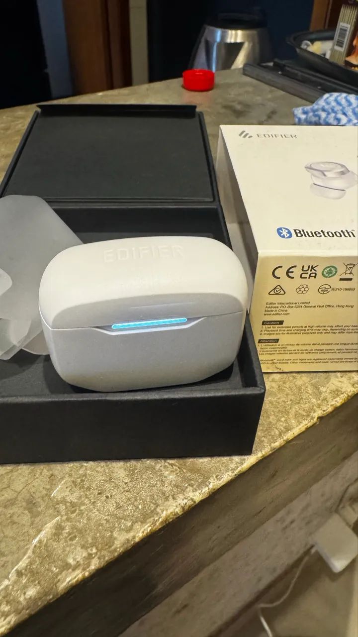 ONE TWS DUAL DRIVER COM CANCELAMENTO DE RUÍDO EDIFIER W240TN