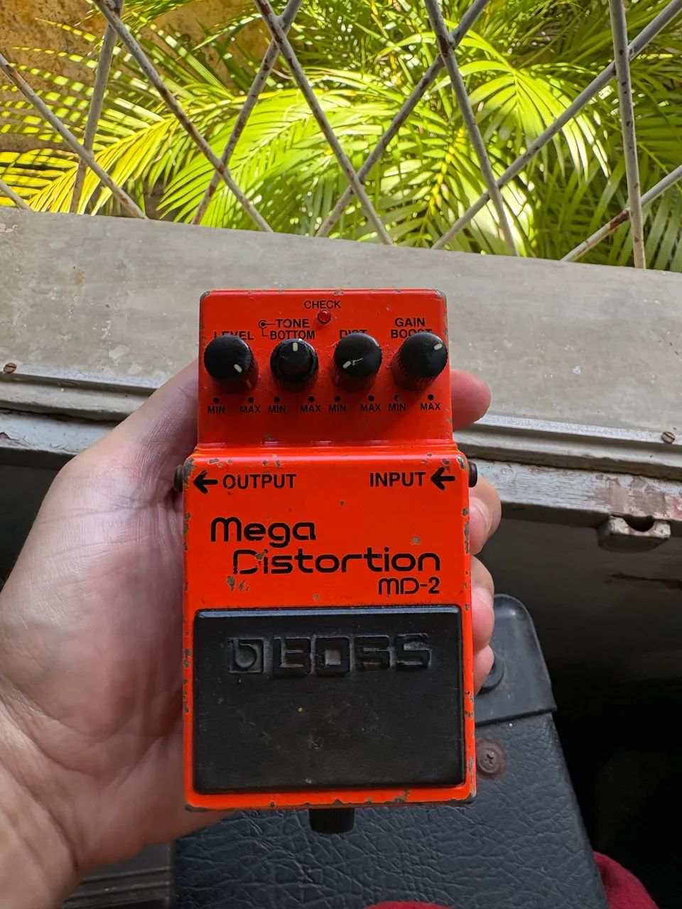 Pedal  de guitarra Boss Mega distortion md2 - Foto 2