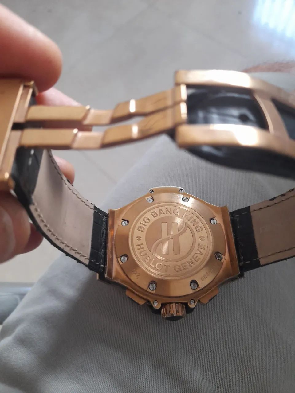 Vendo um relógio HuBolt cronógrafo funcionando perfeitamente  - Foto 4