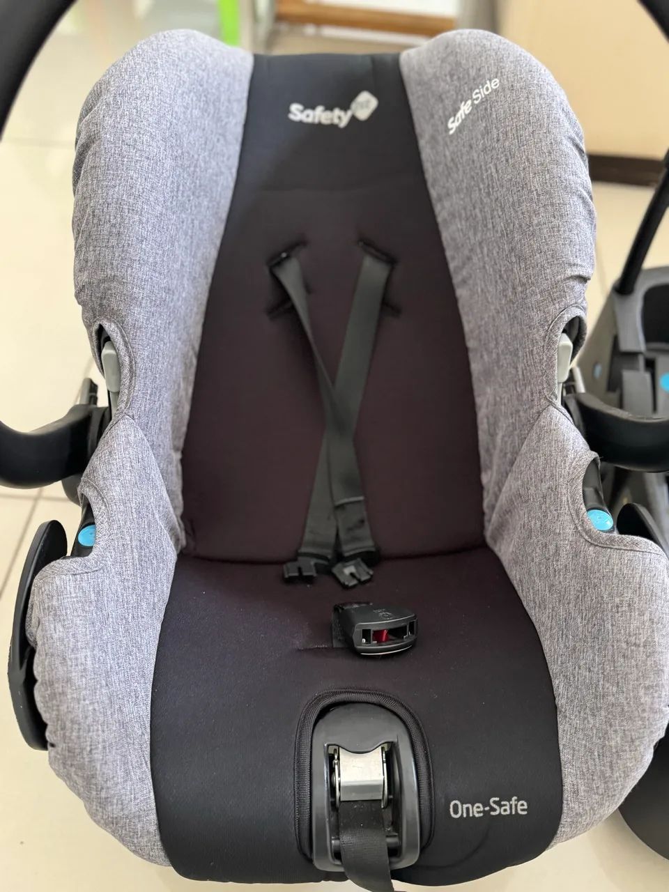 Bebê conforto Safety First - Safe Side - One Safe 