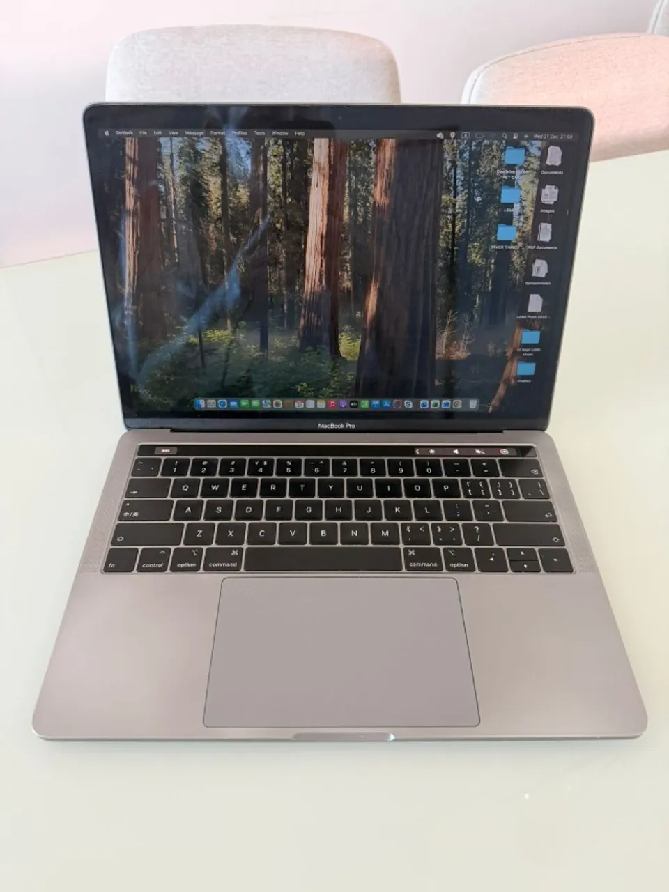 macbook pro 13 2019
