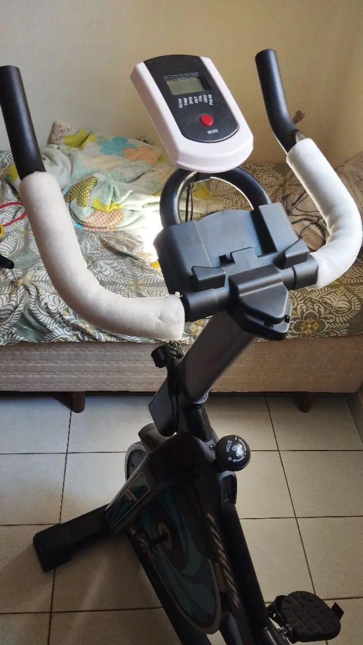 Bicicleta ergométrica semi nova - Foto 2