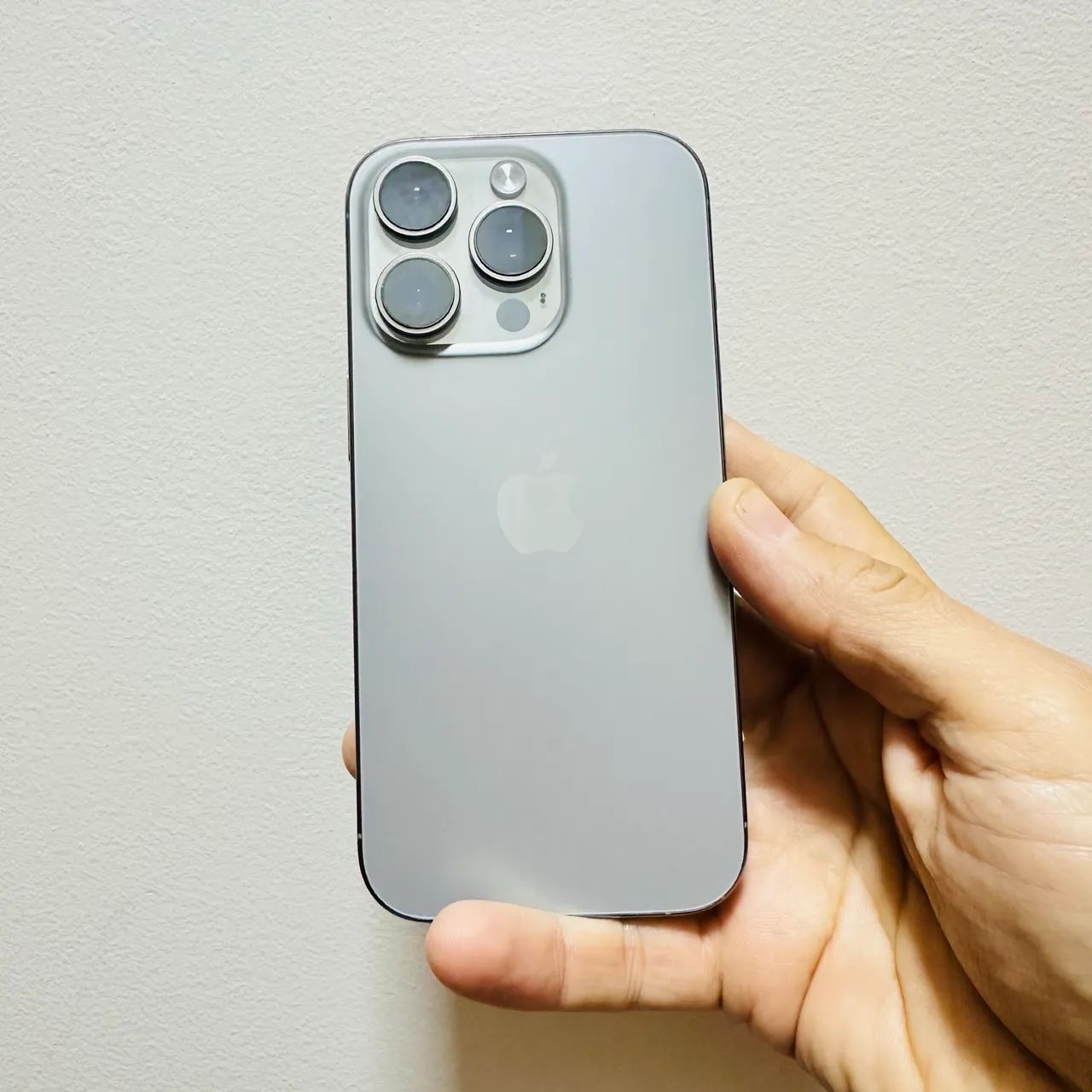 Iphone 16 pro - Foto 2
