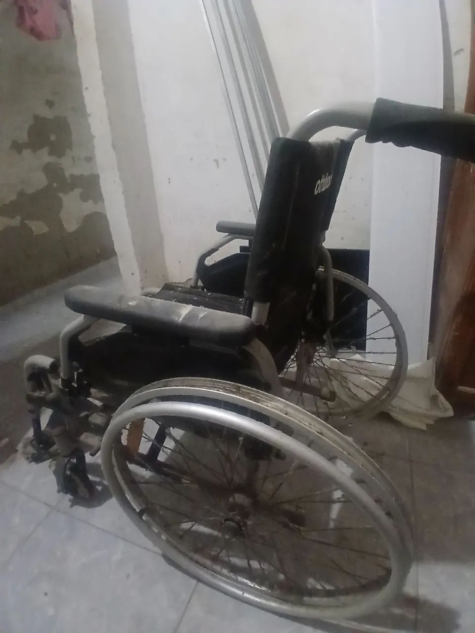 Cadeira de rodas - Foto 2