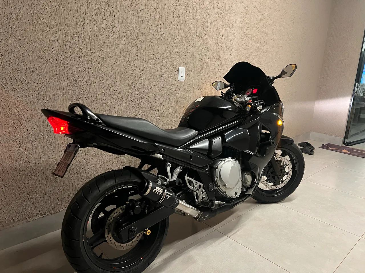 Suzuki gsx 650 - Foto 2