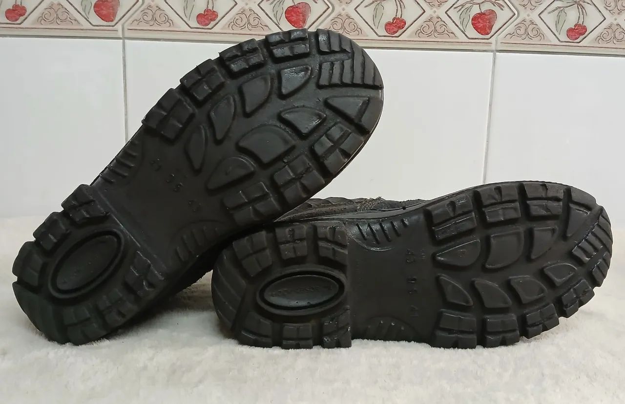 Bota de Segurança EPI Couro Imbiseg Preta Tamanho 41<br> - Foto 5