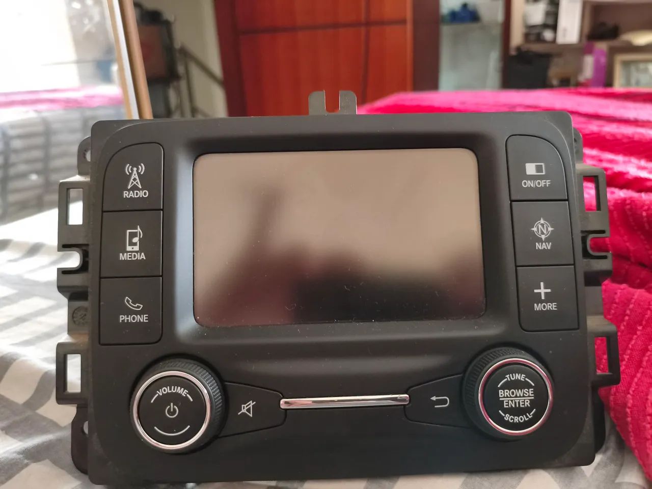 Central multimídia veículo Fiat toro