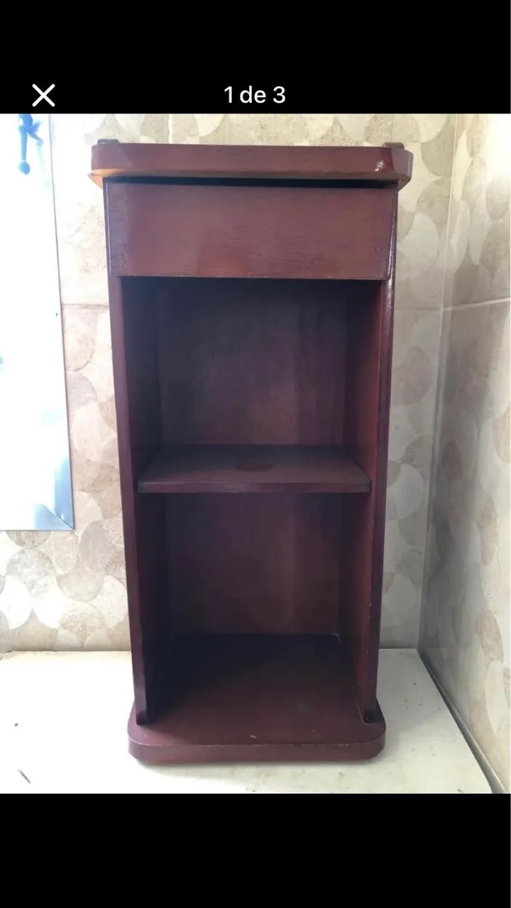 Mesa antiga para telefone 