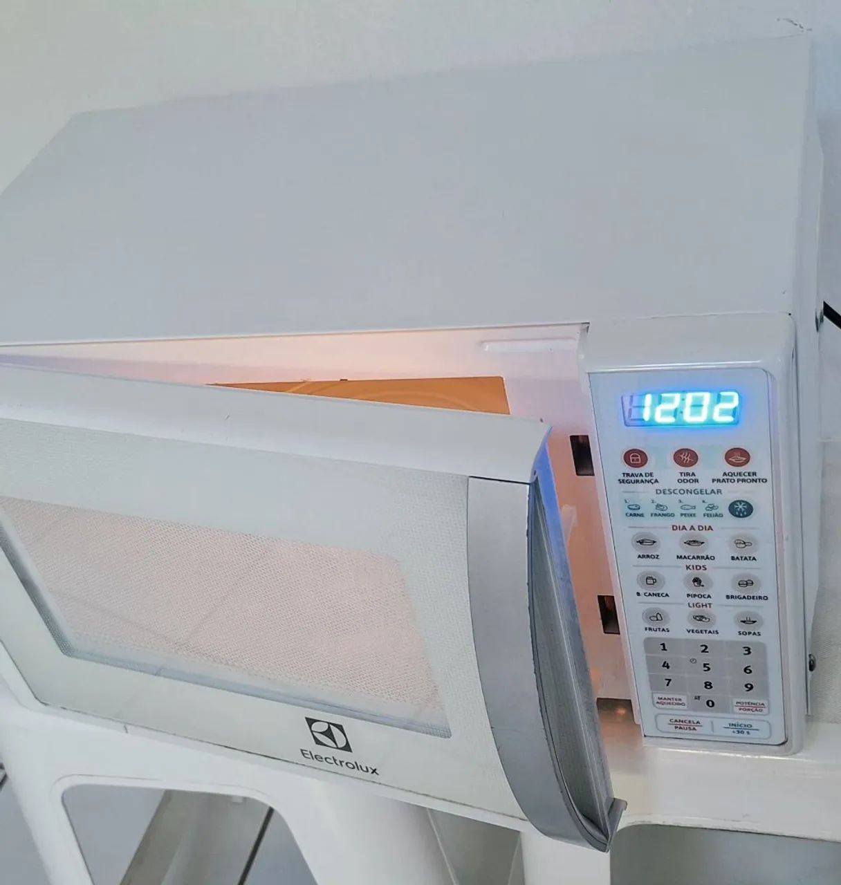 Microondas Electrolux 20 Litros - Foto 4