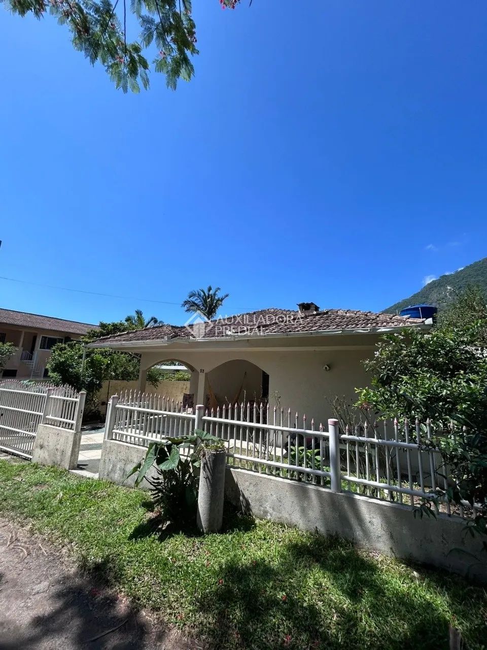 Casa na Praia da Solidão a 40m do mar - Foto 2