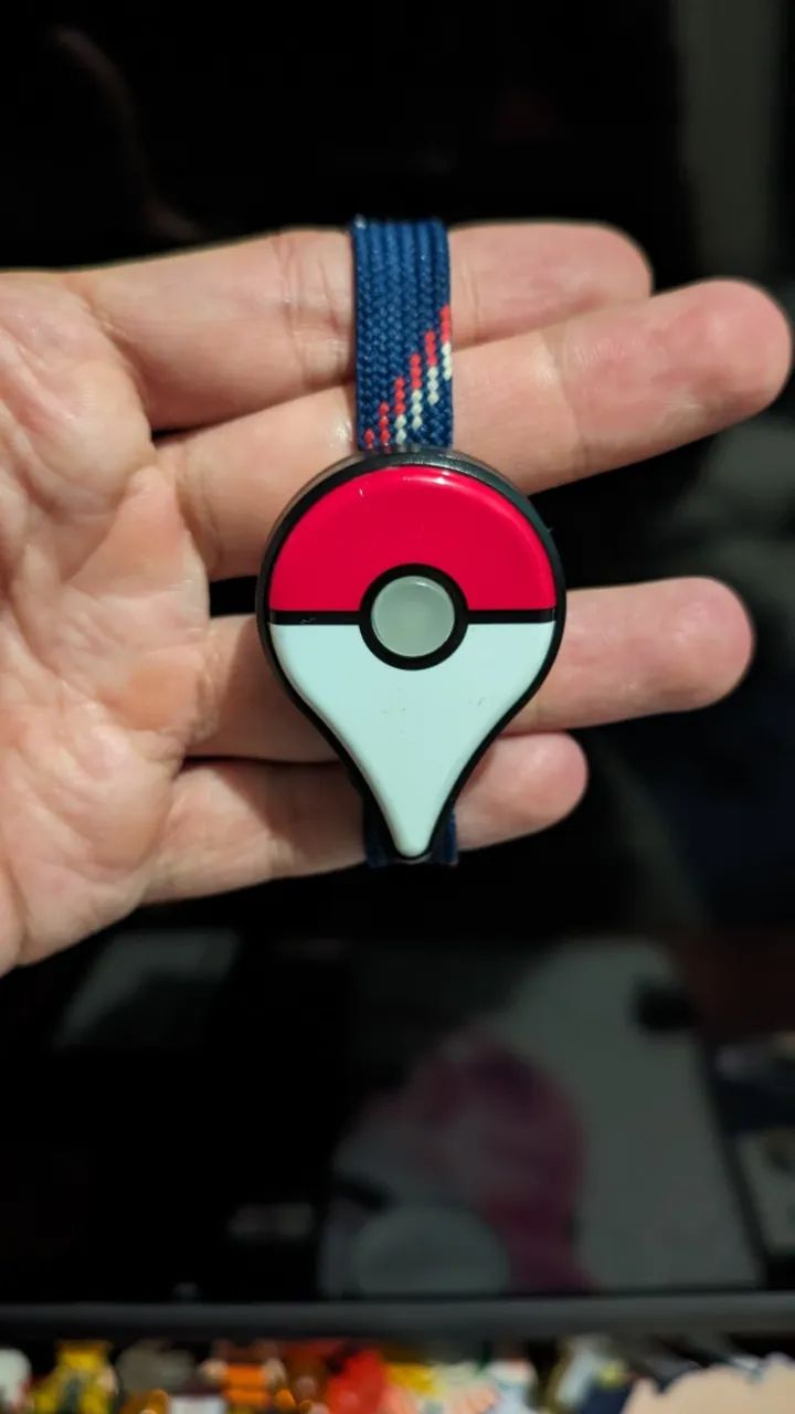 Pokémon GO plus oficial 