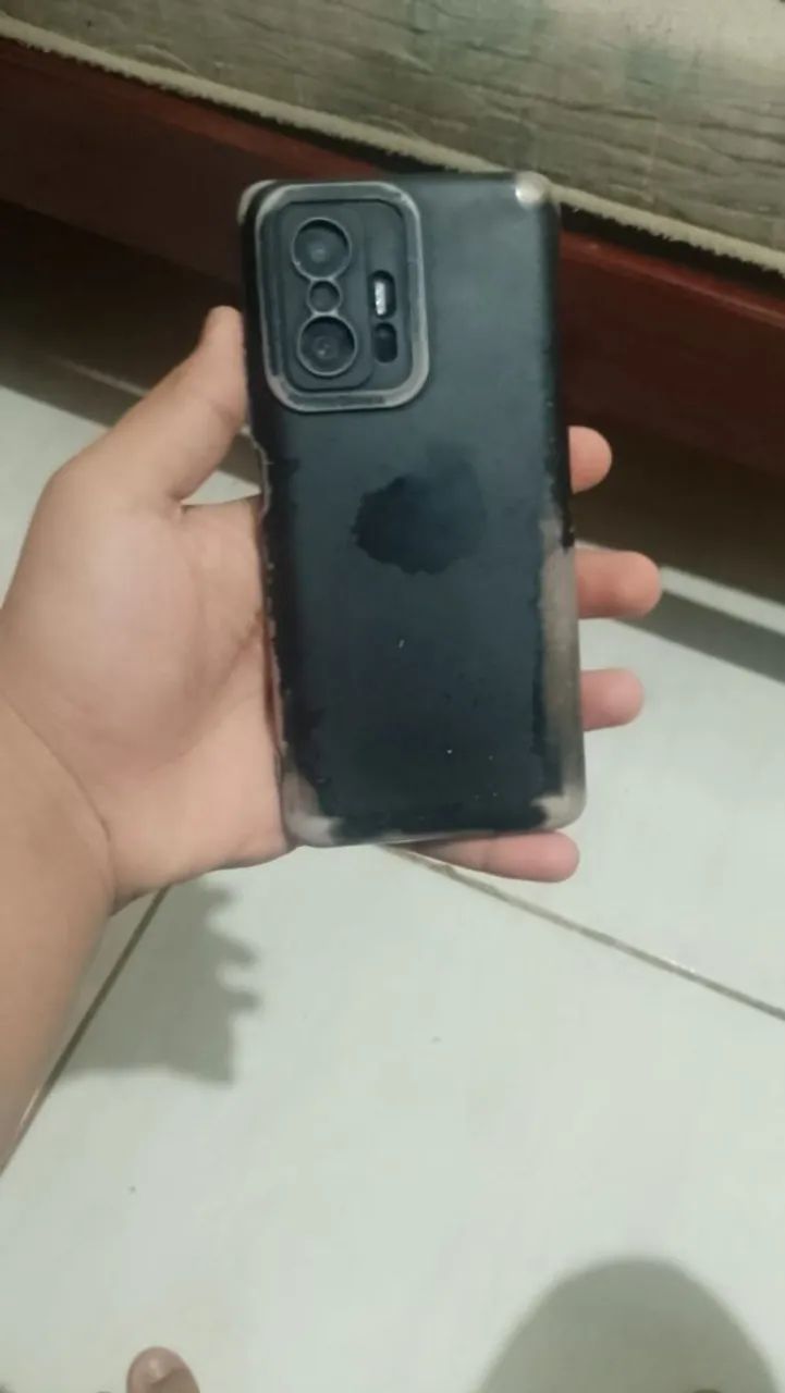 Vendo outro trocom em iPhone 