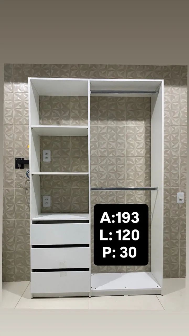 Mini closet 