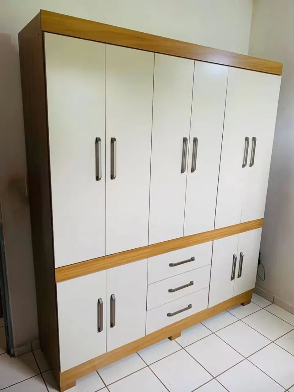 Guarda roupas novos 