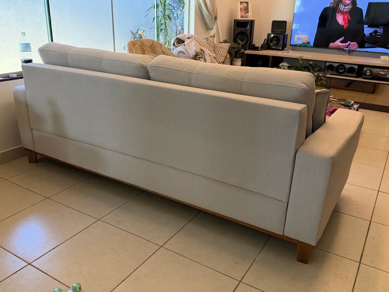 Vendo sofá de linho conservado 2.20M x 90 - Foto 2