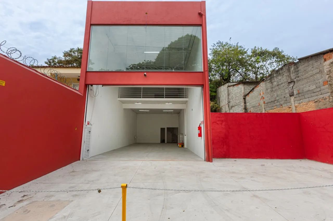 Galpão na Rua Edvard Carmilo, 275  200 m² - Foto 2