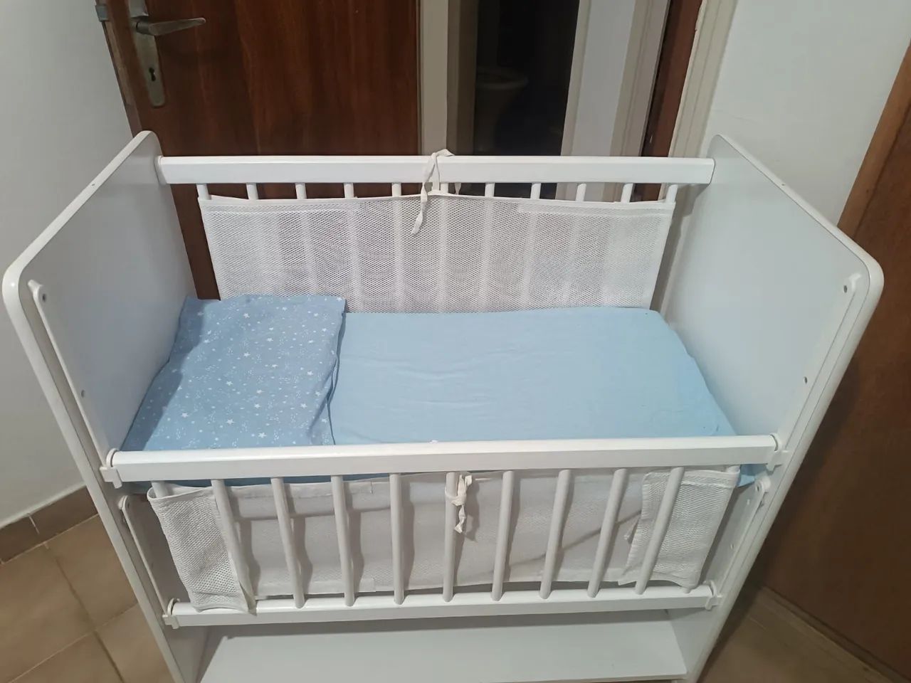 Mini Berço com colchão  - Foto 3