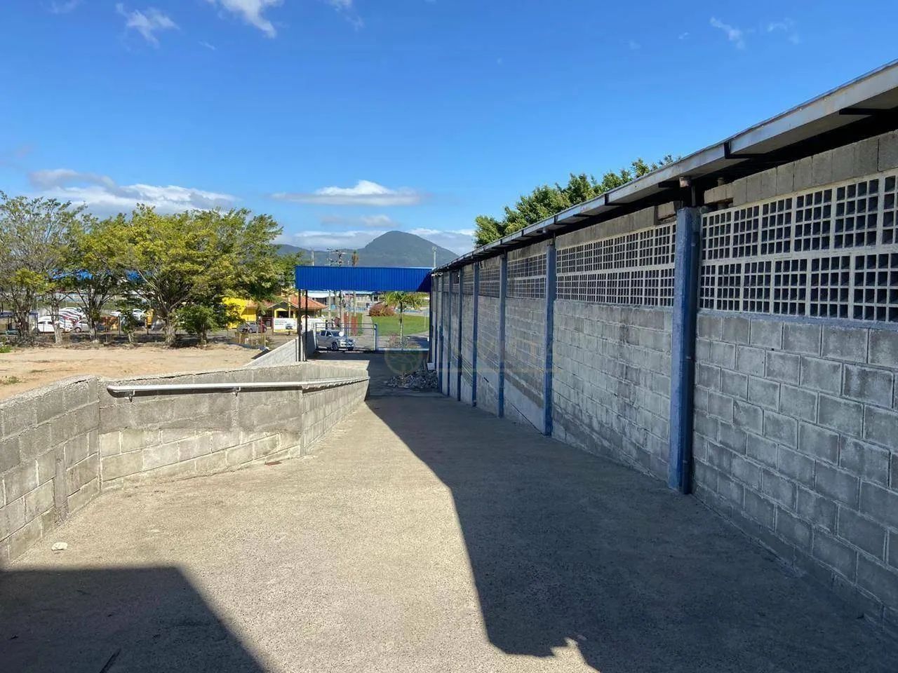 Galp ão Comercial à venda no bairro Carianos, em Florianópolis/SC. - Foto 4