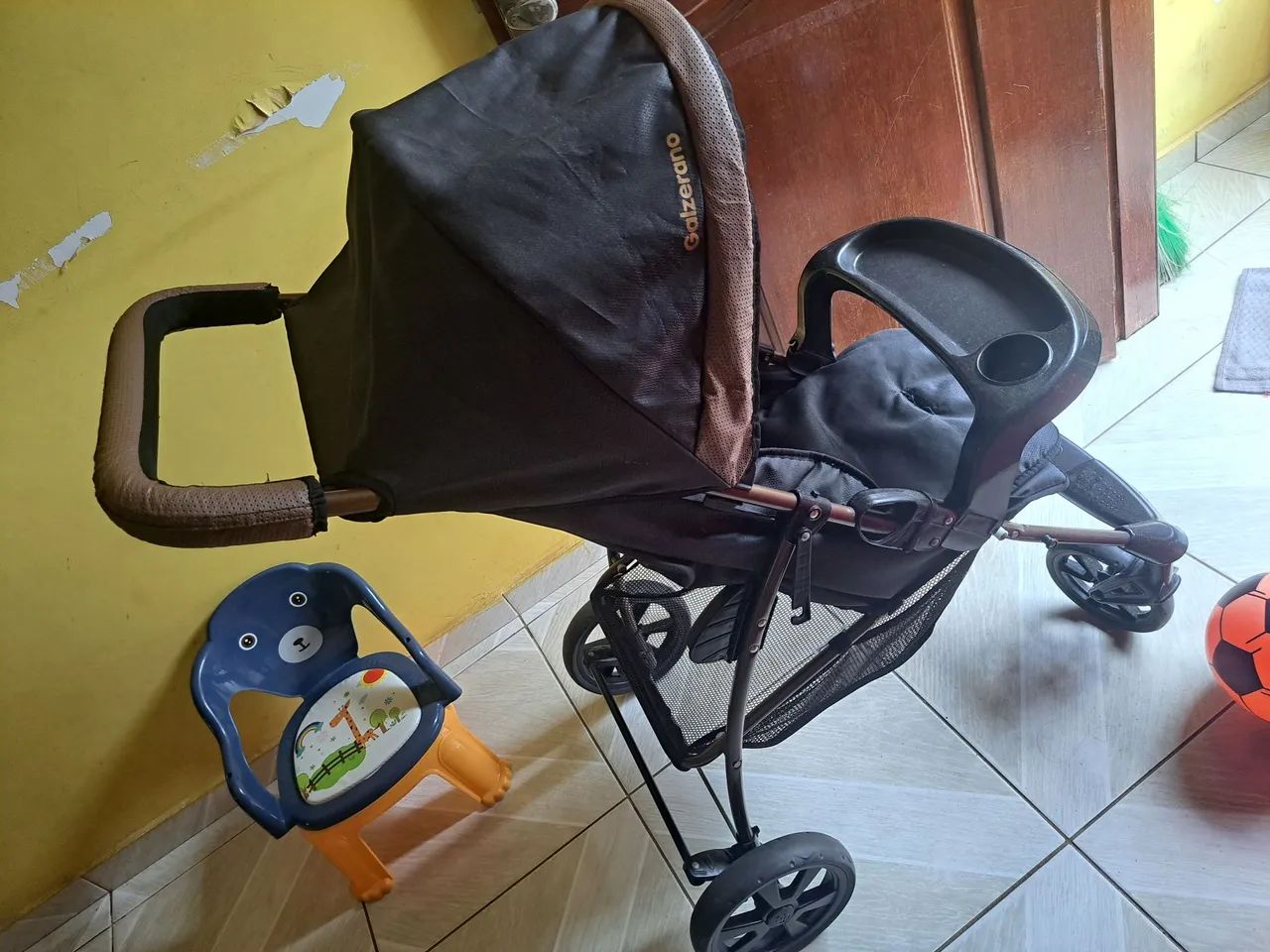 Carrinho de bebe marca galzerano - Foto 3