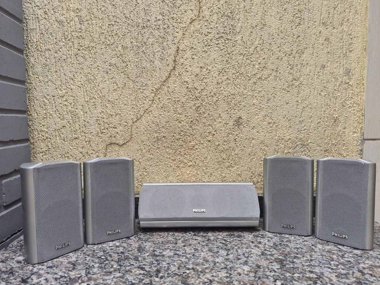 Caixas mais sub woofer 