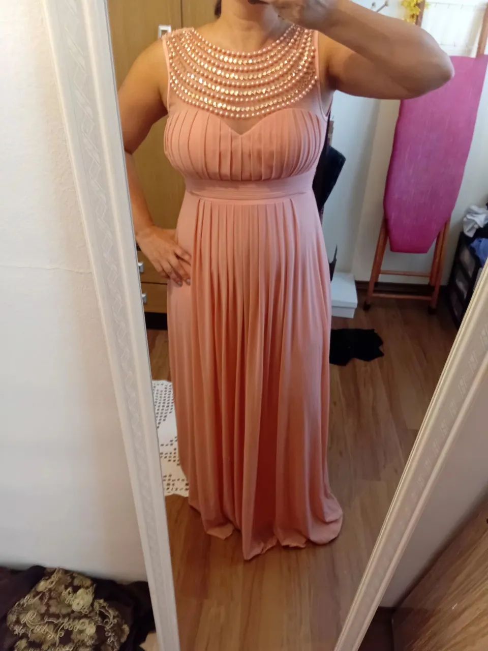 Vestido rosa com pedraria