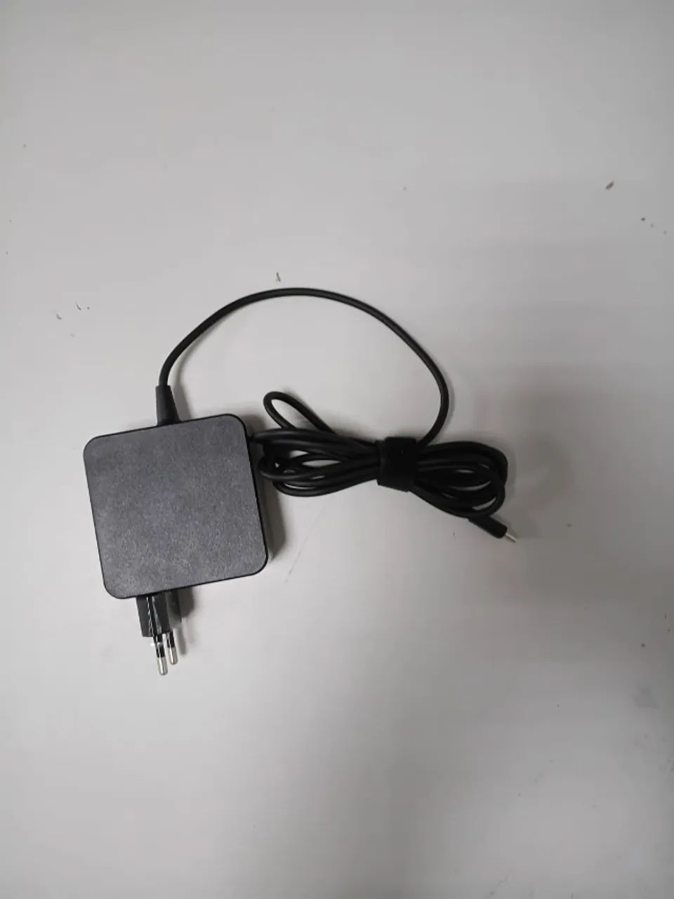 Fonte Carregador Notebook Universal USB-C 65W - Foto 2