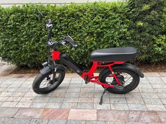 Bike Lev Mini Cruiser Vermelha - Raridade