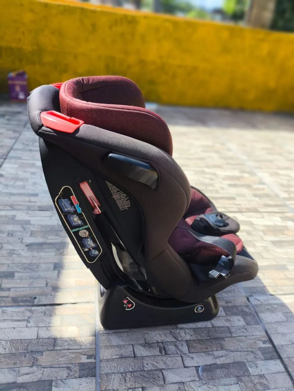 Cadeirinha de bebê veicular Inclinável  - Foto 2