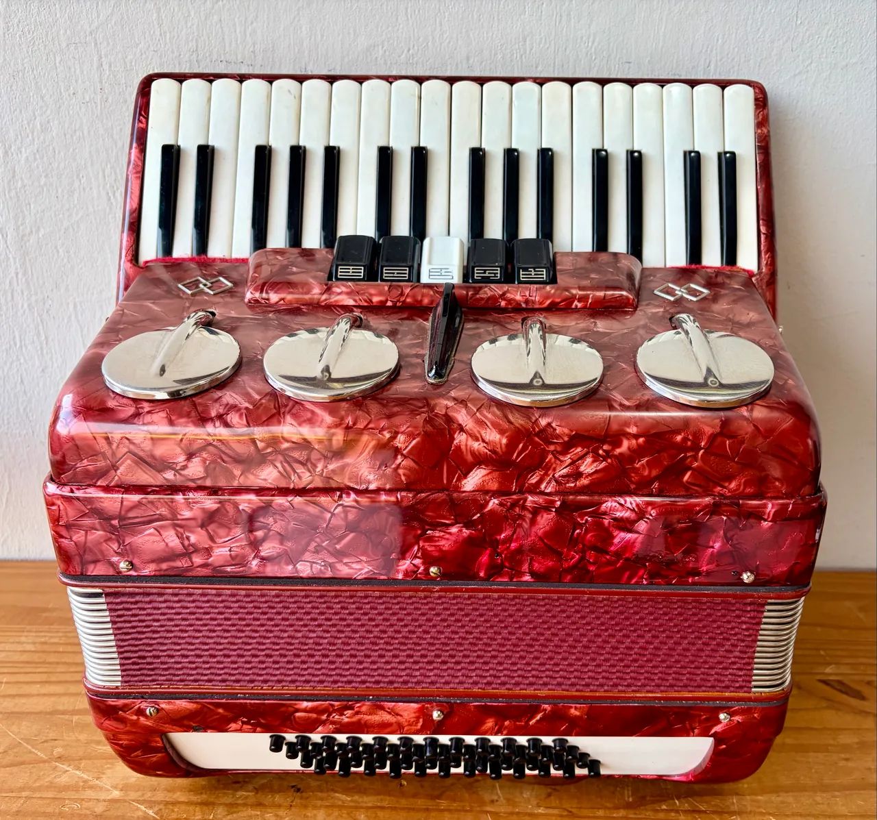 Acordeon Hering 48bx