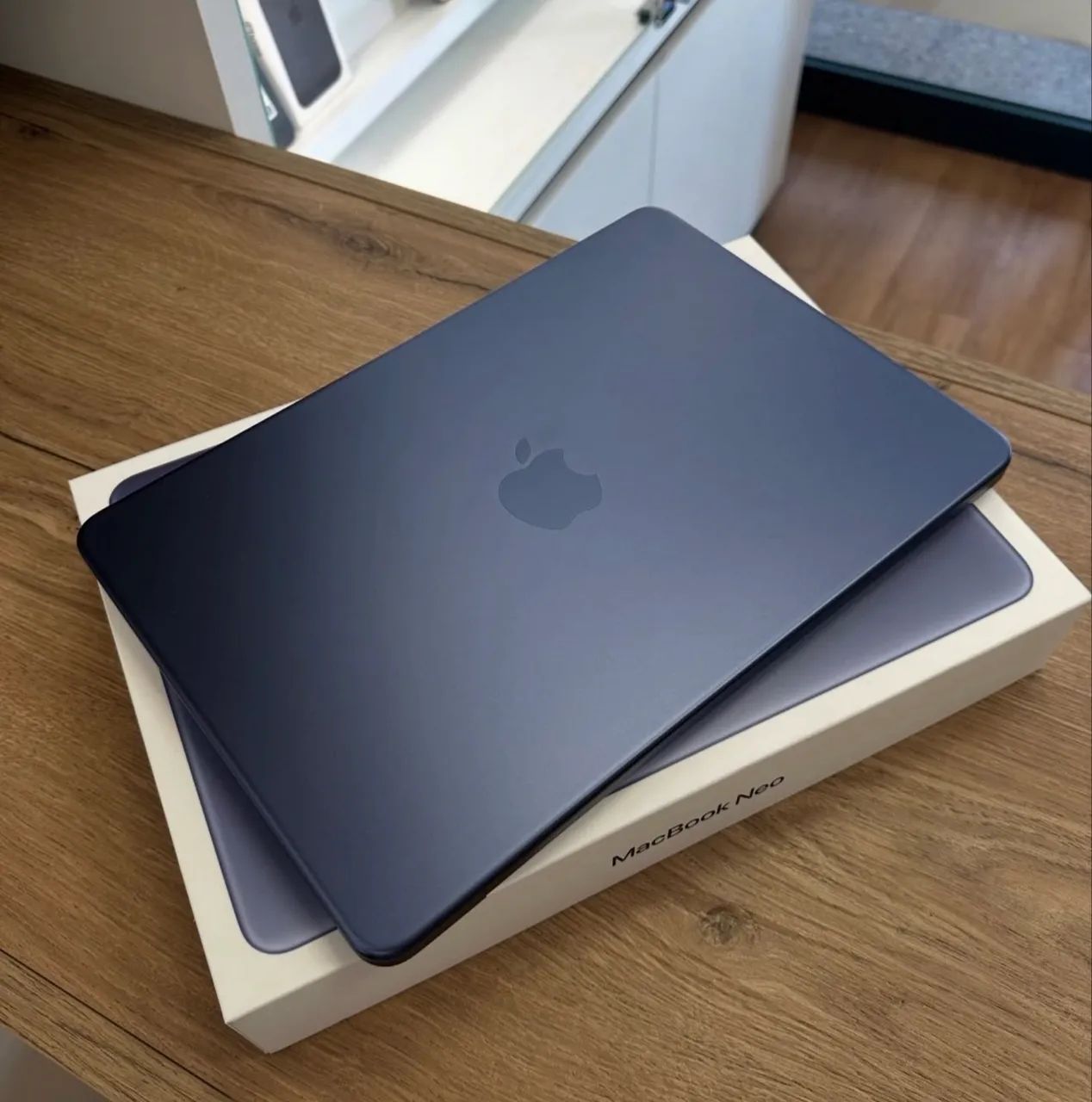 MACBOOK NEO 13  A18 PRO  8GB  256GB  - Foto 3