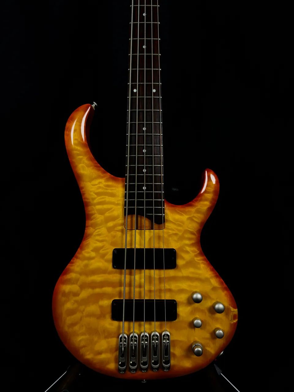 Baixo Ibanez BTB 405 QM