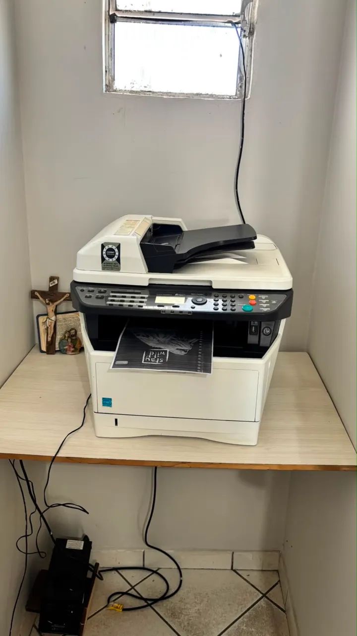 Multifuncional Kyocera ECOSYS M2035dn