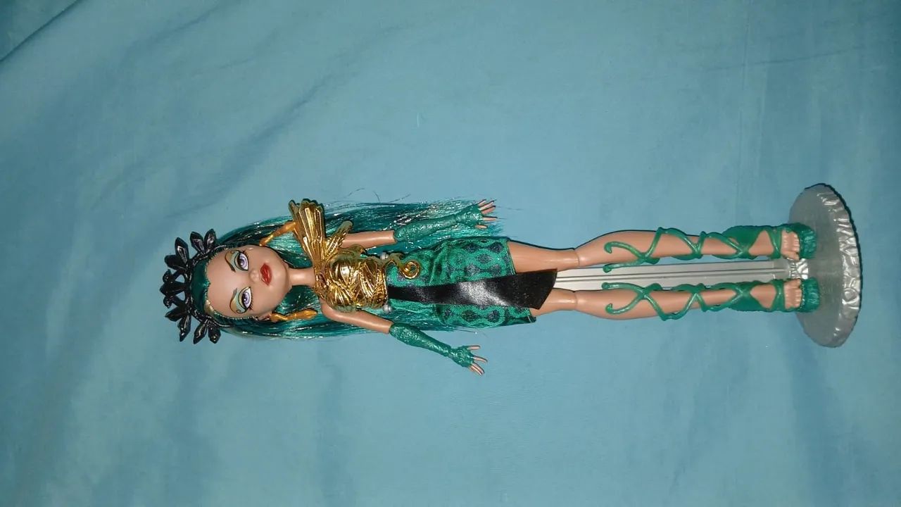 Boneca nefera monster high 