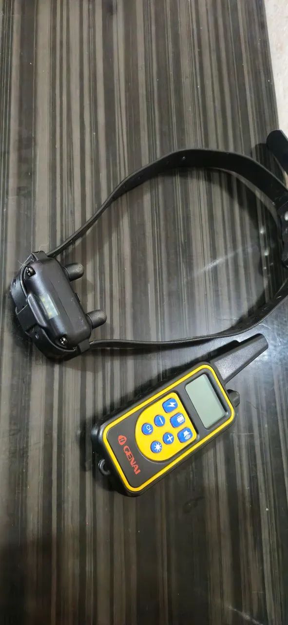 Coleira de treinamento para cães com controle remoto (usada) - Foto 6