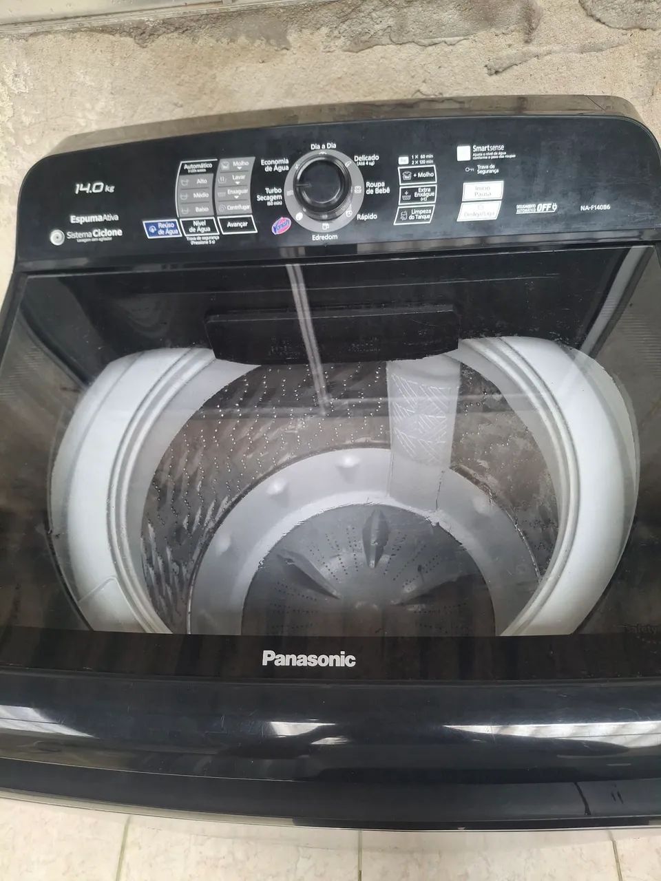 Máquina Panasonic 14kg (Mod. NA-F140B6)-COM DEFEITO