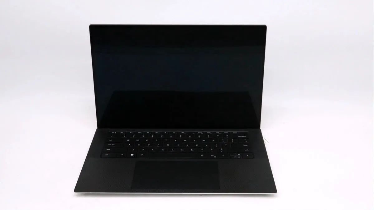 Dell XPS 15 9530/ Intel i9/ 15 polegadas