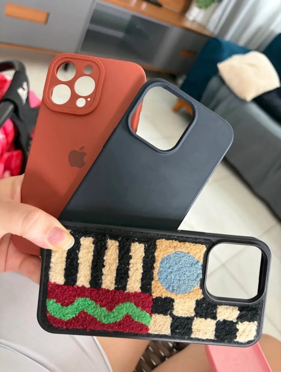 Vendo 3 capinhas do iPhone 15 pro Max em ótimo estado de conservação!!