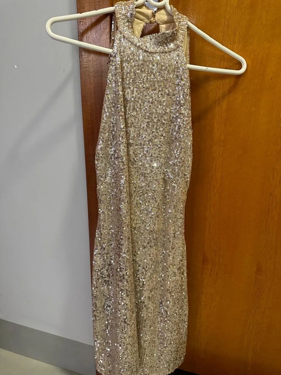 Vestido paetê dourado