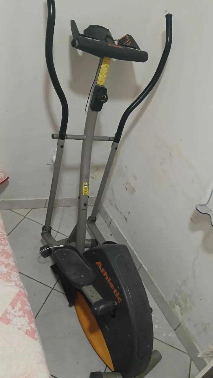 Esteira movimento pernas e braços 