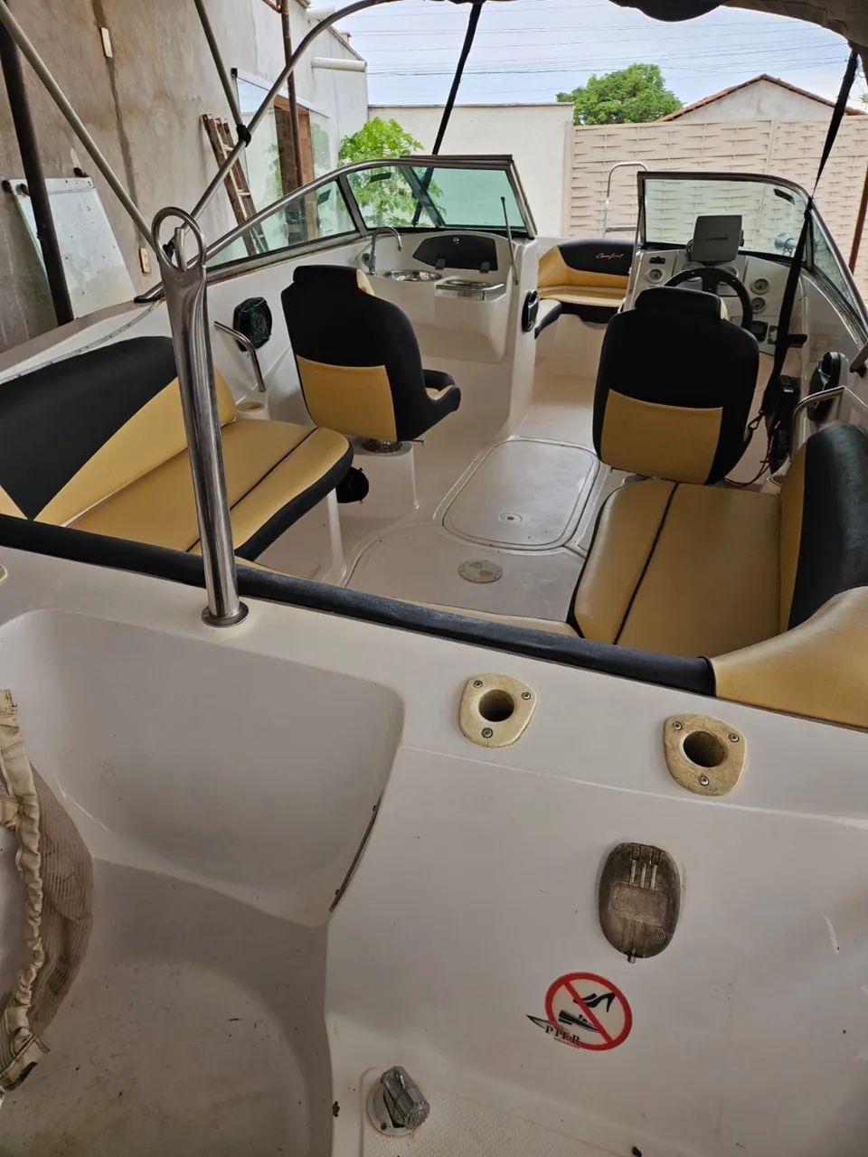 Lancha Ventura comfort 195 2011 motor mercury 