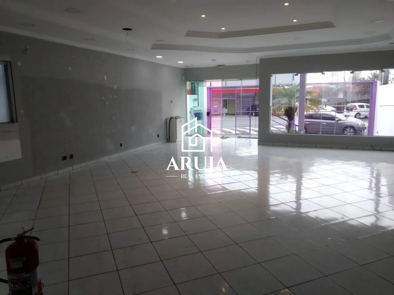 Prédio Comercial com 376 m², 5 Dormitórios, 1 Suíte, 5 Banheiros e 7 Vagas - Foto 3