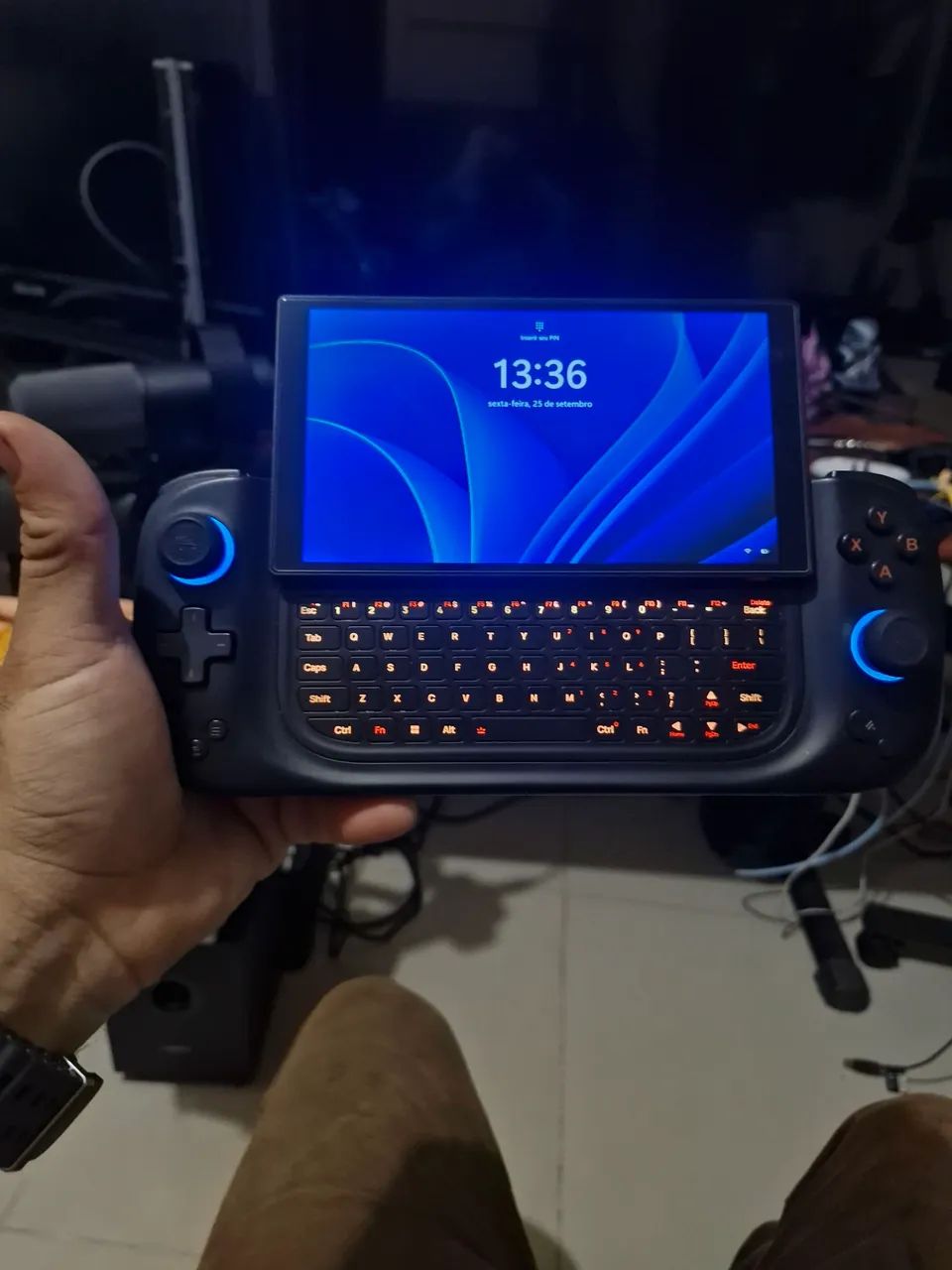 Ayaneo Slide 32gb , 2tera.