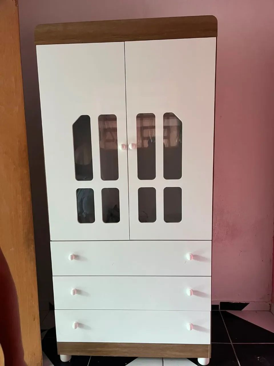 Berço e guarda roupa infantil 