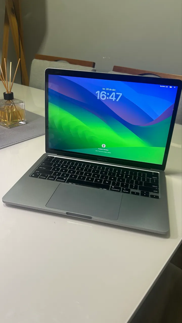 MacBook Pro 2021 Chip Apple M1 Pro Cor Space gray 16GB RAM 512GB