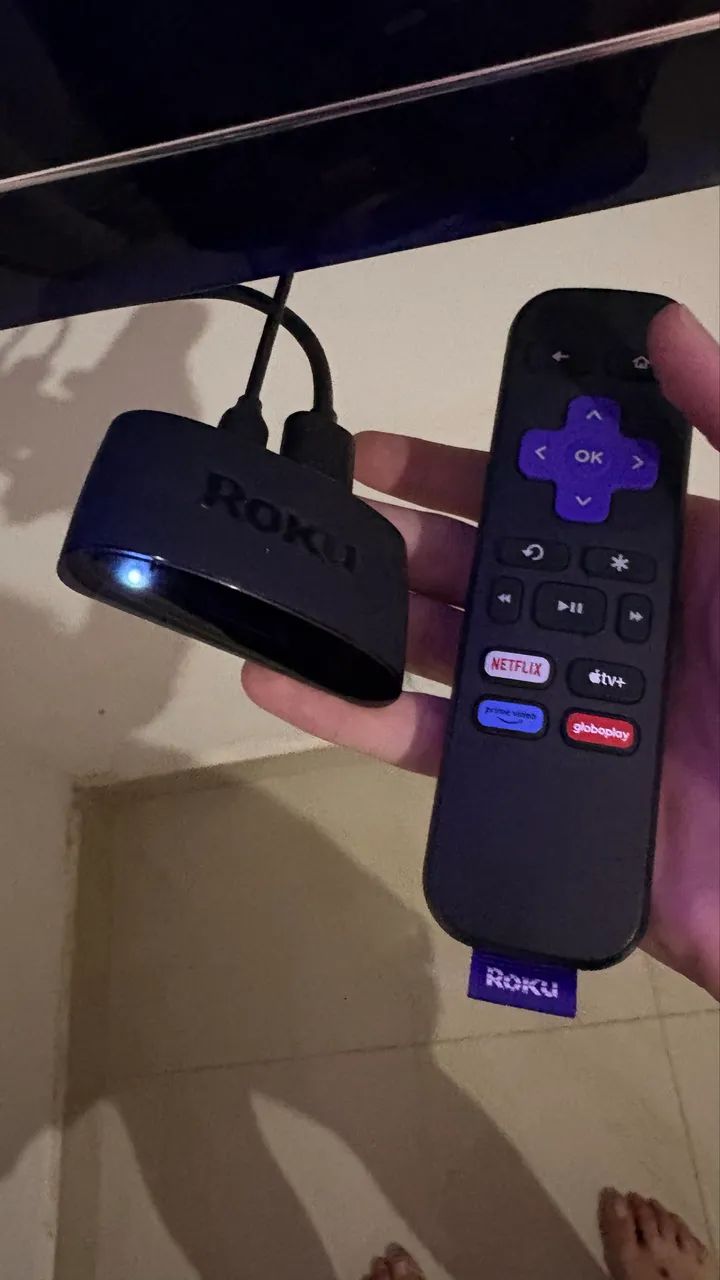 TV AOC 42? LED - Modelo LE42H057D + Roku Express - Foto 5